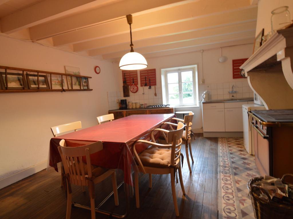 Spacious Holiday Home Near The Forest Barricourt Exterior photo
